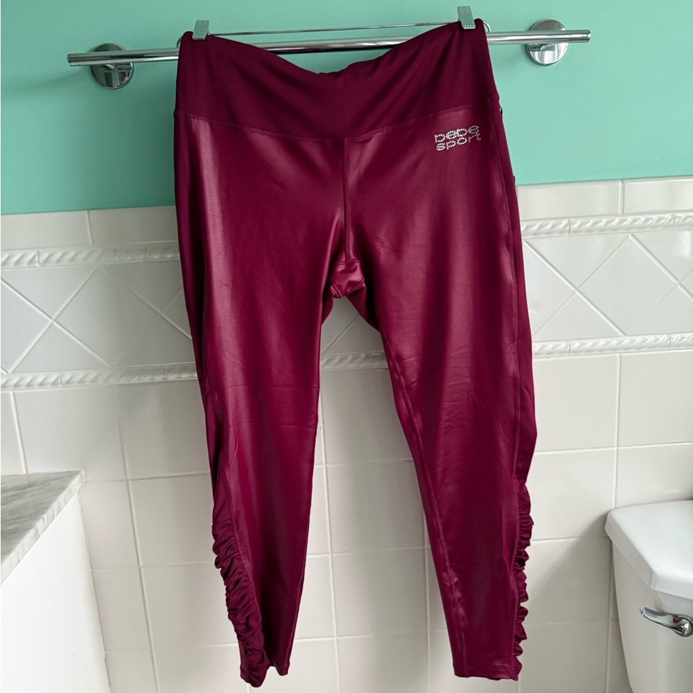 BEBE Sport Shiny Wet Look Leggings